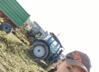 Sommer, Sonne, Erntezeit: Jungbauern bitten um Rücksicht im Straßenverkehr