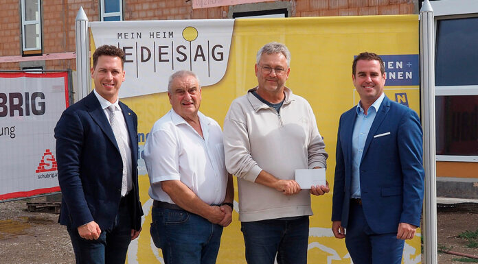 Königsbrunn wächst: GEDESAG feiert Dachgleiche für 33 neue Wohnungen