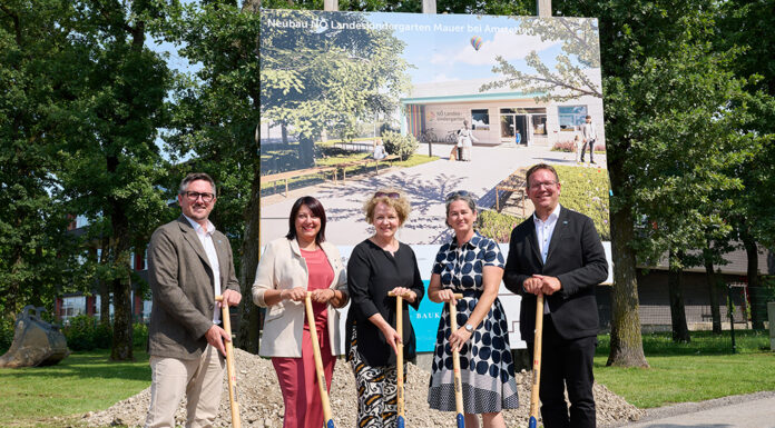 Spatenstich für Ausbau der Kinderbetreuung in Mauer