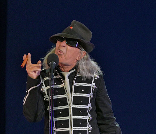 Gerhard Hönigl feiert 45. Bühnenjubiläum mit Show in St. Pölten