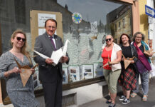 Poster-Ausstellung zu Atombombenangriffen 1945