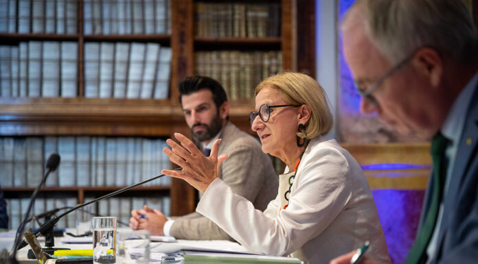 300 Millionen Euro Einsparung: Niederösterreich setzt auf „Sparen im System“