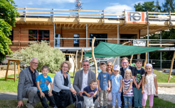 Gleichenfeier für den Ausbau der Kinderbetreuung in Groß Gerungs
