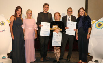 BAfEP Amstetten bekommt Österreichischen Kinderschutzpreis verliehen