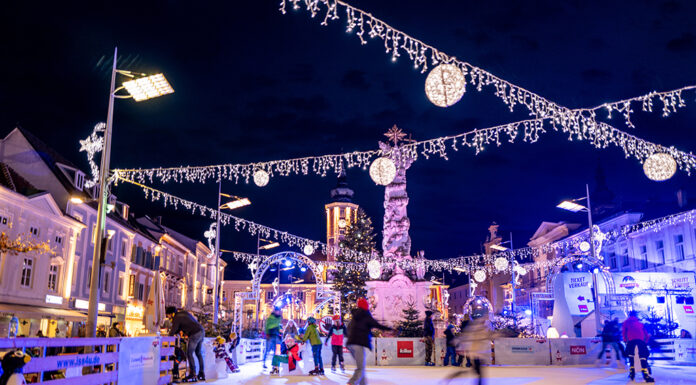 Eiszauber: St. Pölten gleitet in den Winter