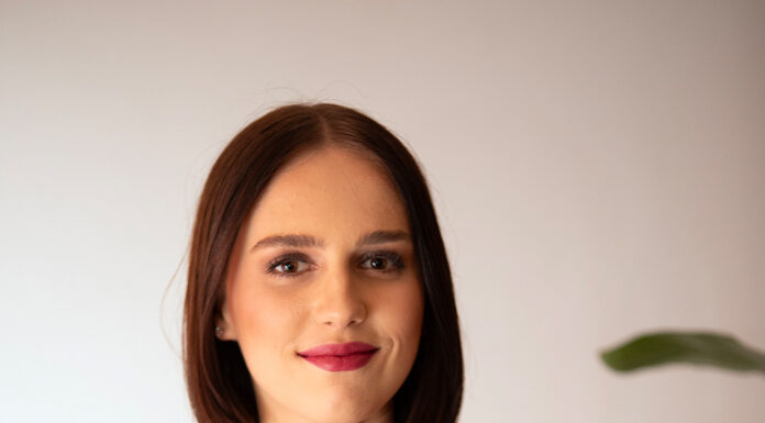 Aline Tosch ist die jüngste Thriller-Autorin Österreichs