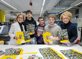 Lehrlinge der Landesberufsschule St. Pölten zur praxisnahen Ausbildung in der Amtsdruckerei im Landhaus