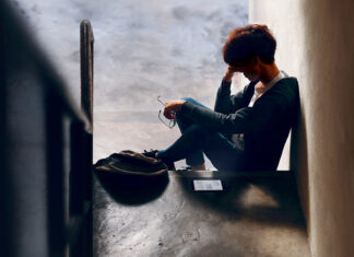 Weltweite Besorgnis über die Auswirkungen sozialer Medien auf junge Menschen