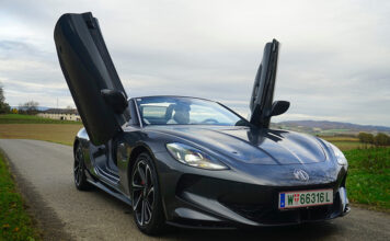 Elektrischer Gänsehaut-Roadster der Superlative