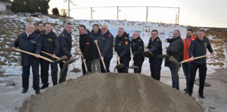 Feuerwehroffensive: Spatenstich in Pummersdorf