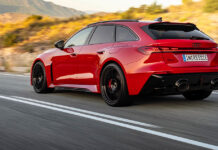 Donnergrollen unter Strom