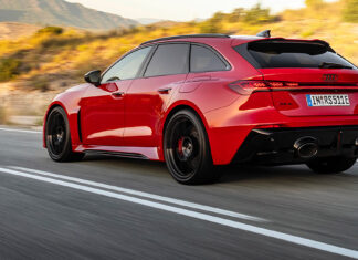 Donnergrollen unter Strom