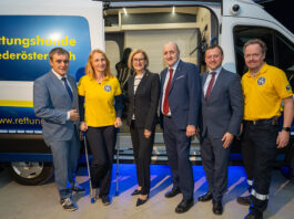Neues Einsatzleitfahrzeug für die Rettungshunde Niederösterreich