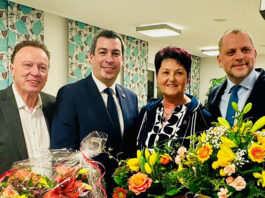 Petzenkirchen: Günther Sidl folgt Lisbeth Kern als neuer Bürgermeister