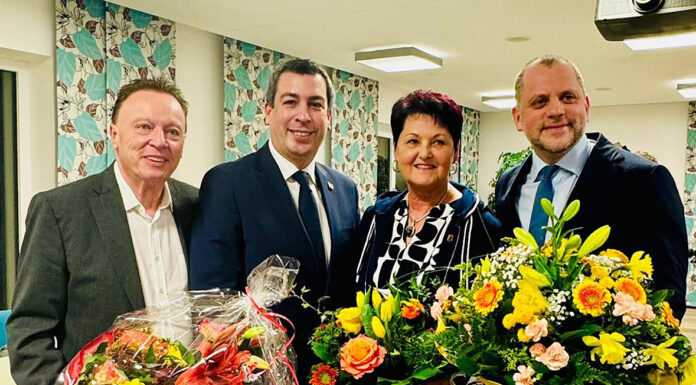 Petzenkirchen: Günther Sidl folgt Lisbeth Kern als neuer Bürgermeister