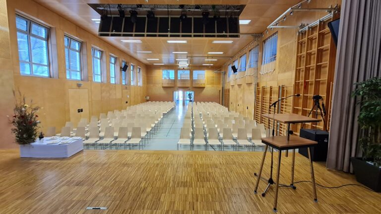 Gedenkfeier zum Todestag Jesu in Kronstorf