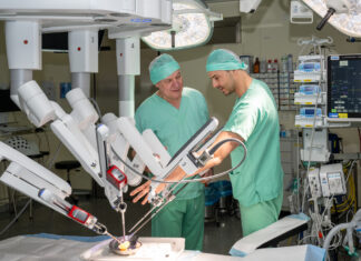 NÖ rüstet auf: OP-Roboter kommen in die Regionen