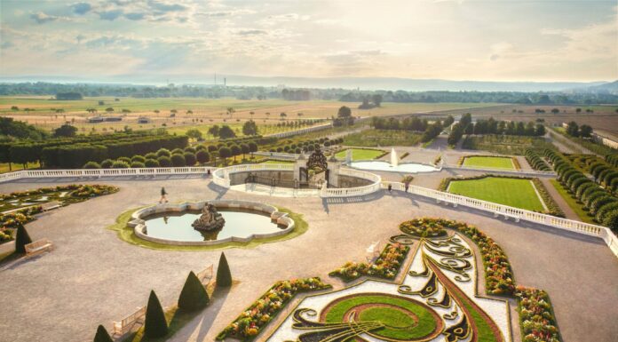 Barockgarten als Gesamtkunstwerk auf Schloss Hof