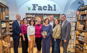 Fachl Eck Melk und Drogerie G´sundheitsPharm feierlich eröffnet