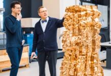 Ein Baum aus Bronze: Das Mahnmal für die verfolgten Zeugen Jehovas nimmt Gestalt an