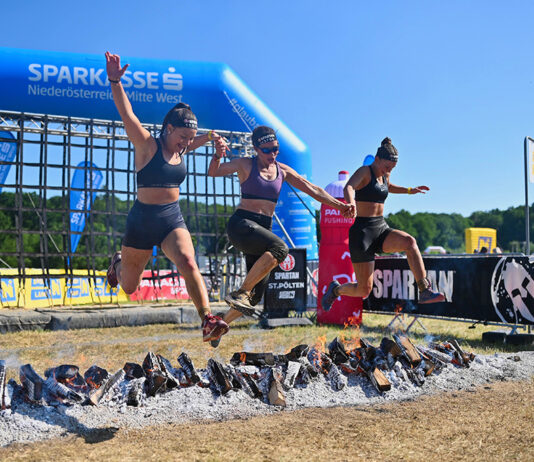 Gemeinsam stärker beim Spartan Race in St. Pölten
