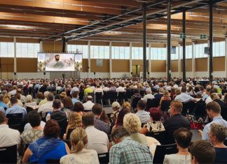 68 Zeugen Jehovas in Amstetten laden zum Kongress „Ewiges Glück“