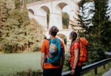 Sechs neue Entdeckungsreisen