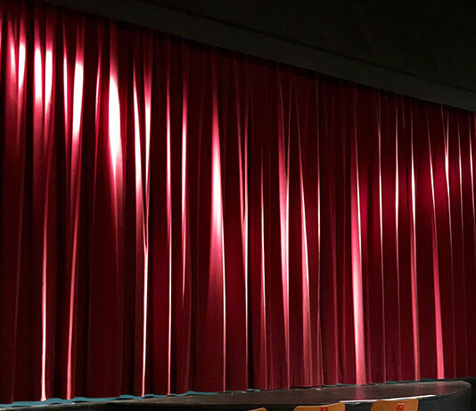 Neue Theatergruppe in St. Oswald bringt „Eine gute Partie“ auf die Bühne