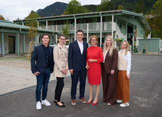 Neuer Kindergarten und neues Ärztehaus in Payerbach eröffnet
