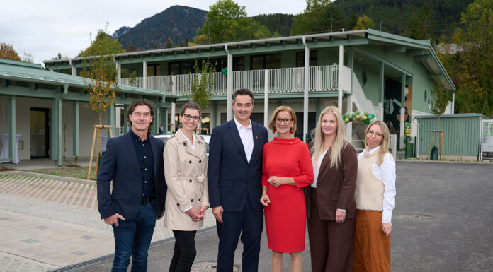 Neuer Kindergarten und neues Ärztehaus in Payerbach eröffnet